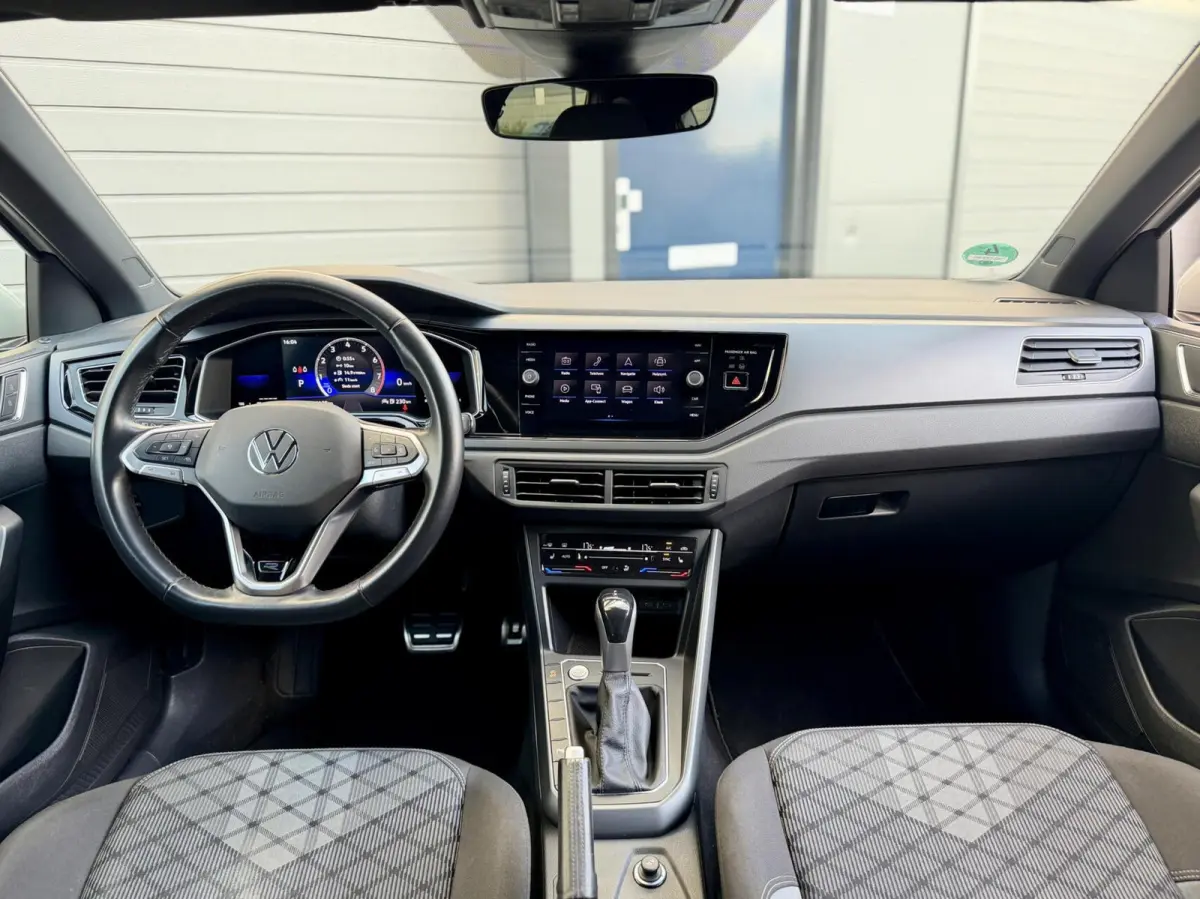 1.0 TSI R-Line I.Q|Keyless|Camera|ACC