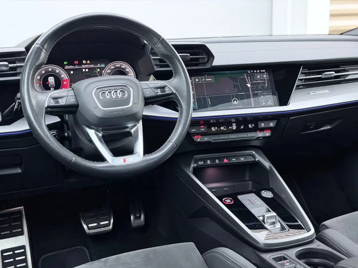 2.0 TFSI S3 quattro B&O/HuD/Memory/Pano