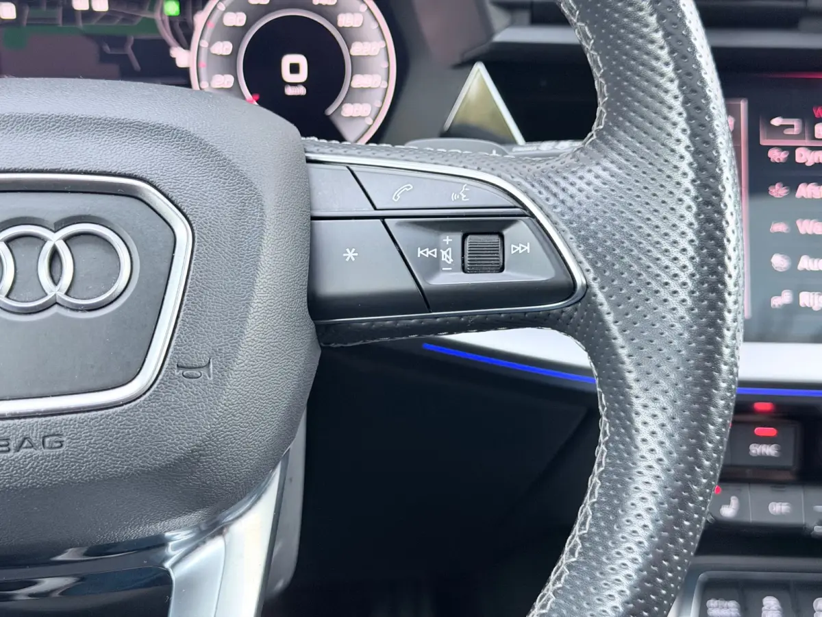 2.0 TFSI S3 quattro B&O/HuD/Memory/Pano