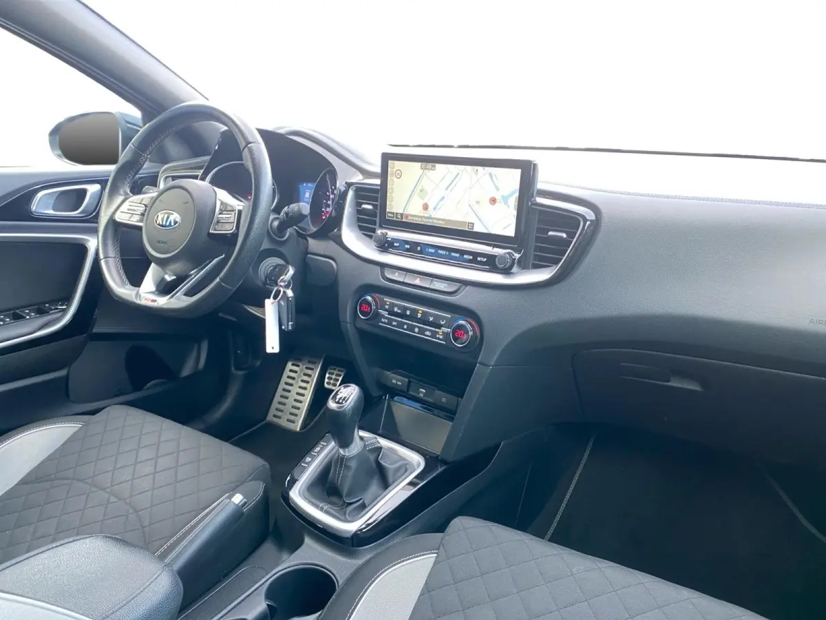 1.0 T-GDi GT-Line Edition | Climate control | Navigatie | Parkeercamera | Cruise control | Line-assist |