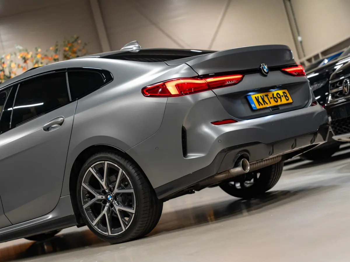 218i M-Sport Executive Edition, Pano, Digi Dash, Apple Carplay, Android Auto, Navi, Ambiënte Light, Cam