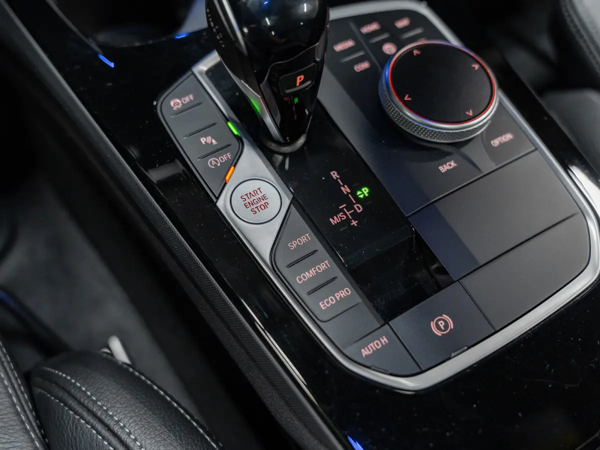 218i M-Sport Executive Edition, Pano, Digi Dash, Apple Carplay, Android Auto, Navi, Ambiënte Light, Cam