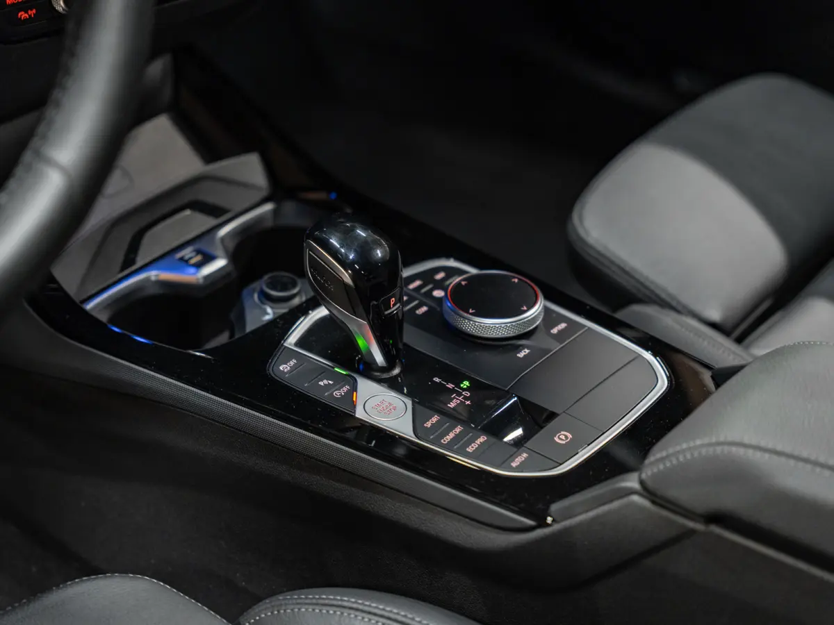 218i M-Sport Executive Edition, Pano, Digi Dash, Apple Carplay, Android Auto, Navi, Ambiënte Light, Cam