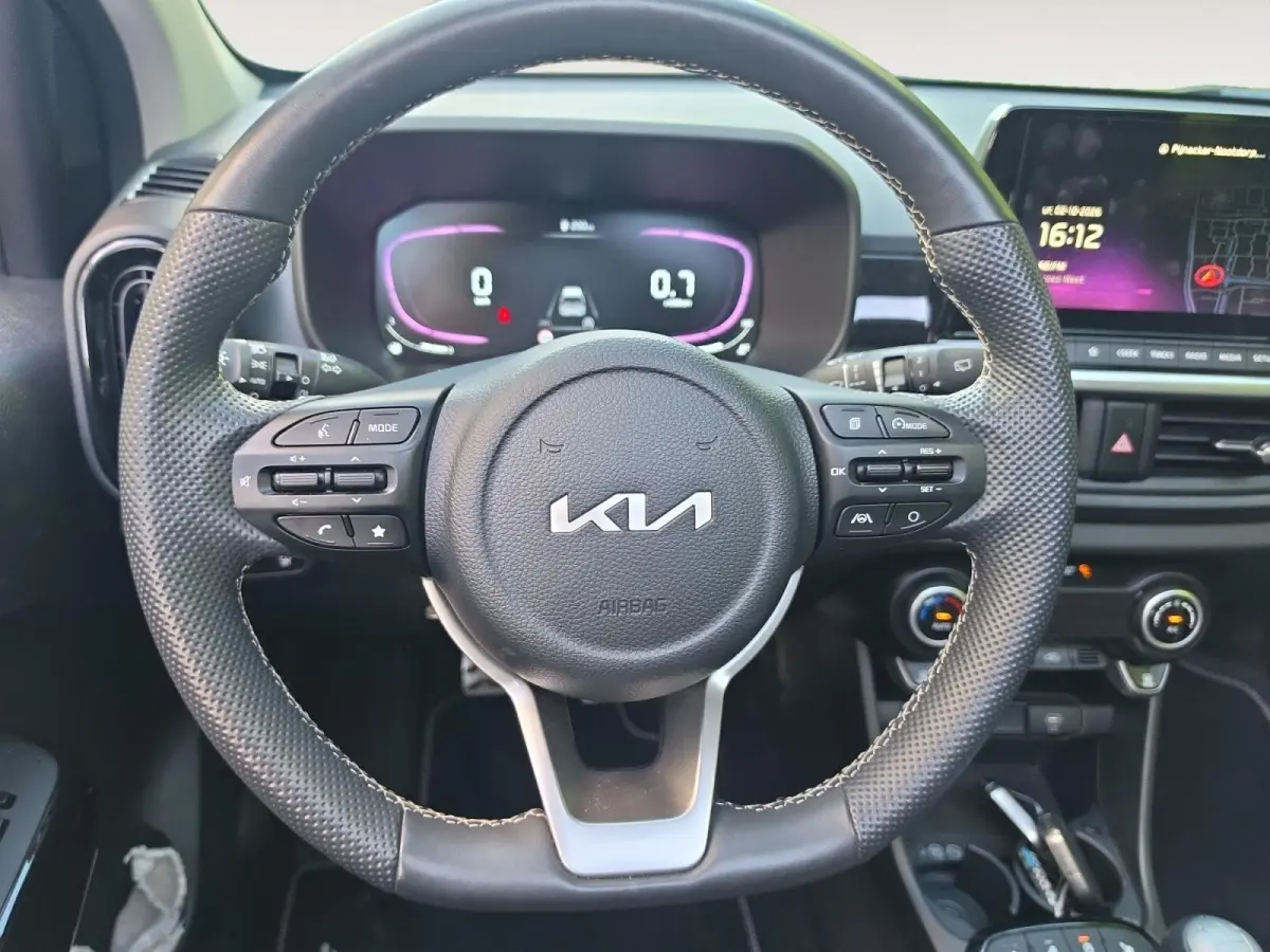 1.0 DPI GT-Line | Stoel + stuurverwarming | Lederen bekleding | Schuif/kanteldak | Navigatie | Parkeersensoren achter