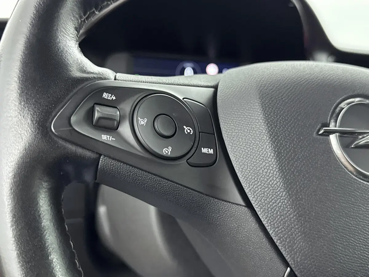 GS Line 50kWh | 1ste eigenaar | ACCU 92% | Parkeersensoren | AppleCarPlay/Android | LED lampen | AUTOMAAT