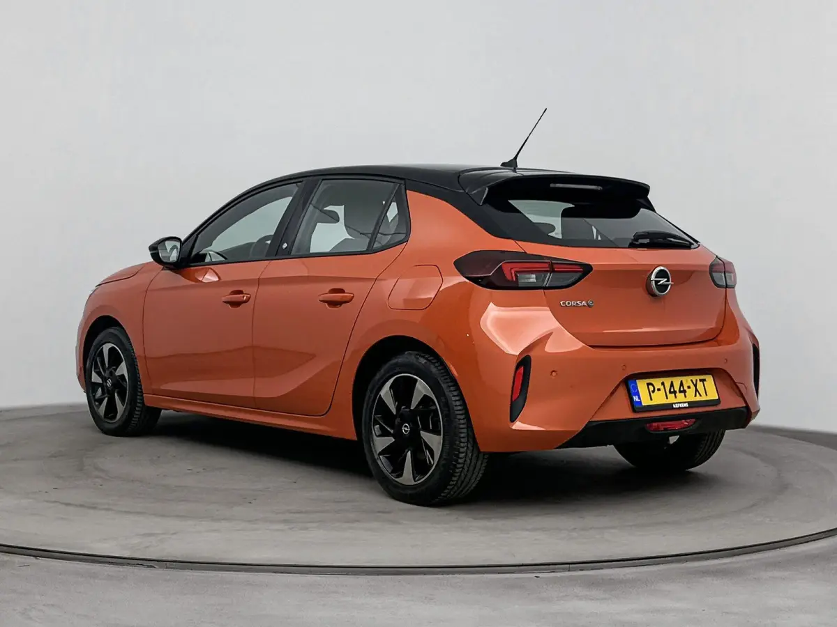GS Line 50kWh | 1ste eigenaar | ACCU 92% | Parkeersensoren | AppleCarPlay/Android | LED lampen | AUTOMAAT