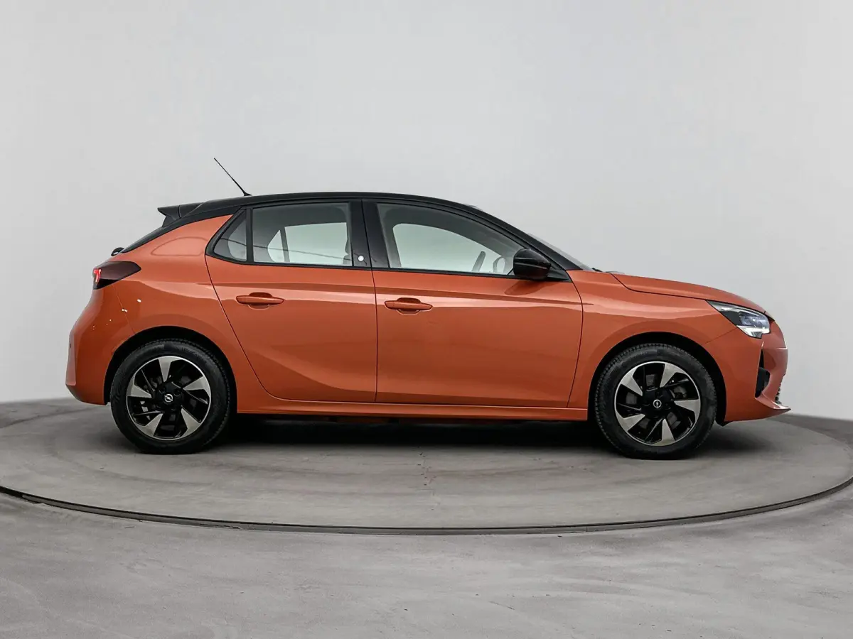GS Line 50kWh | 1ste eigenaar | ACCU 92% | Parkeersensoren | AppleCarPlay/Android | LED lampen | AUTOMAAT