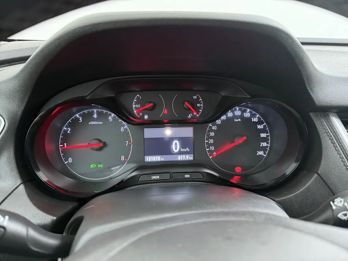 1.2 Turbo Online Edition | Airco (automatisch) | Bestuurdersstoel in hoogte verstelbaar | Cruise control