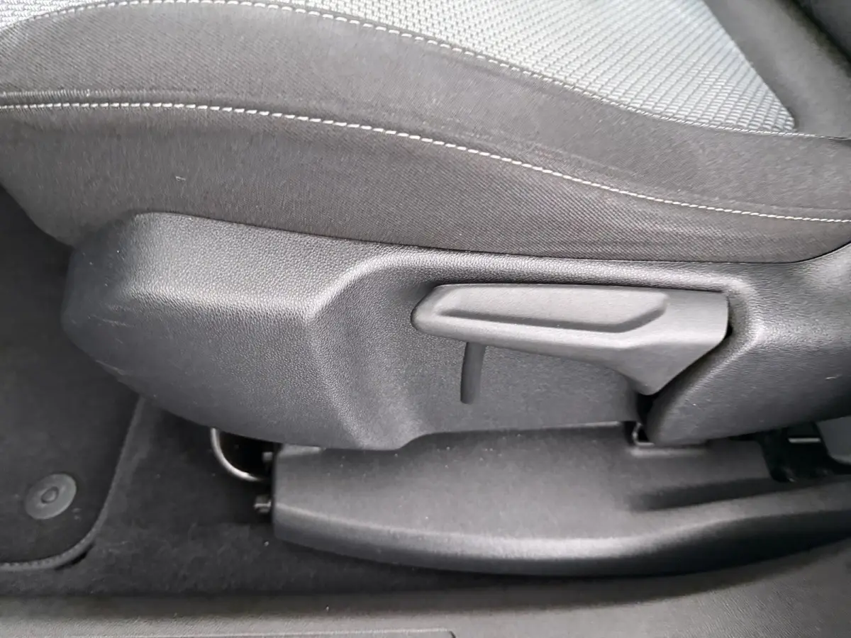 1.2 Turbo Online Edition | Airco (automatisch) | Bestuurdersstoel in hoogte verstelbaar | Cruise control