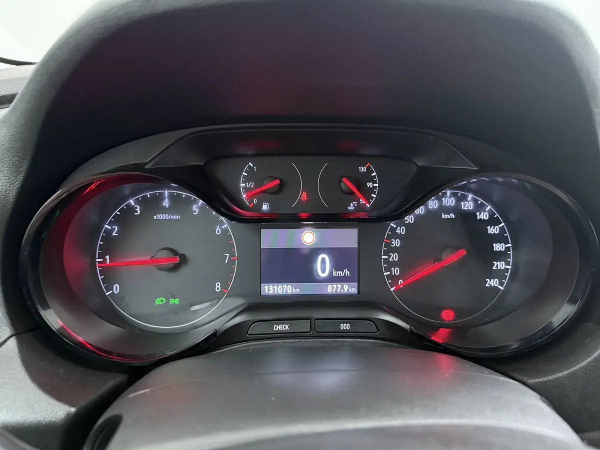 1.2 Turbo Online Edition | Airco (automatisch) | Bestuurdersstoel in hoogte verstelbaar | Cruise control