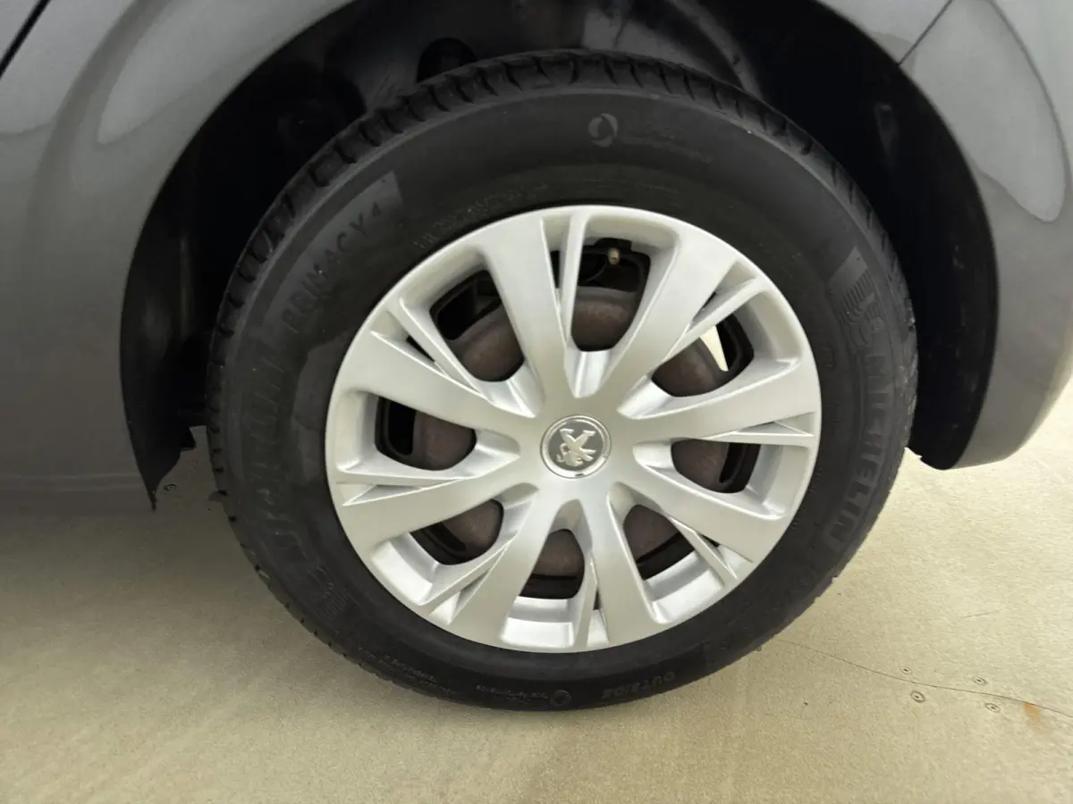 1.2 82pk Active | 1ste eigenaar | Bluetooth | Airco | Cruise control | NL. auto |