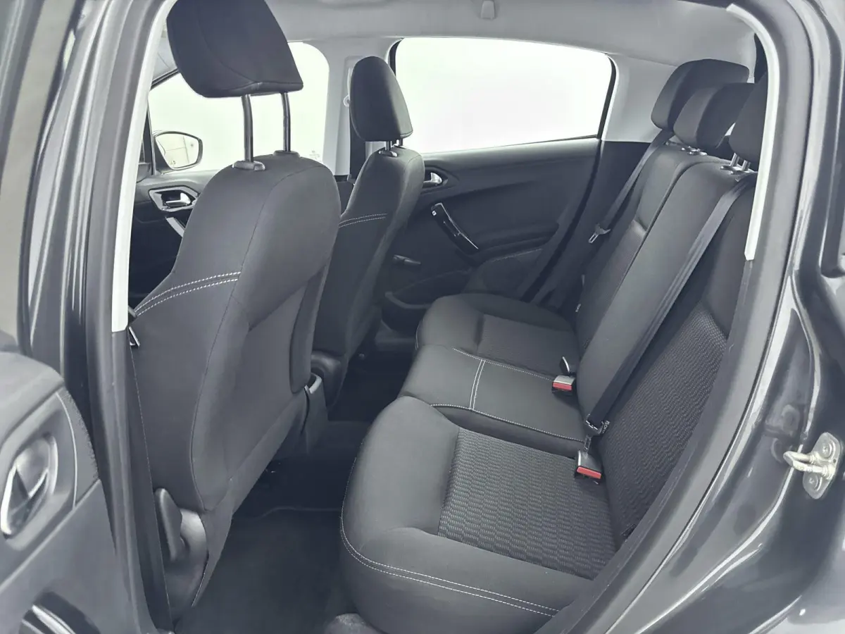 1.2 82pk Active | 1ste eigenaar | Bluetooth | Airco | Cruise control | NL. auto |