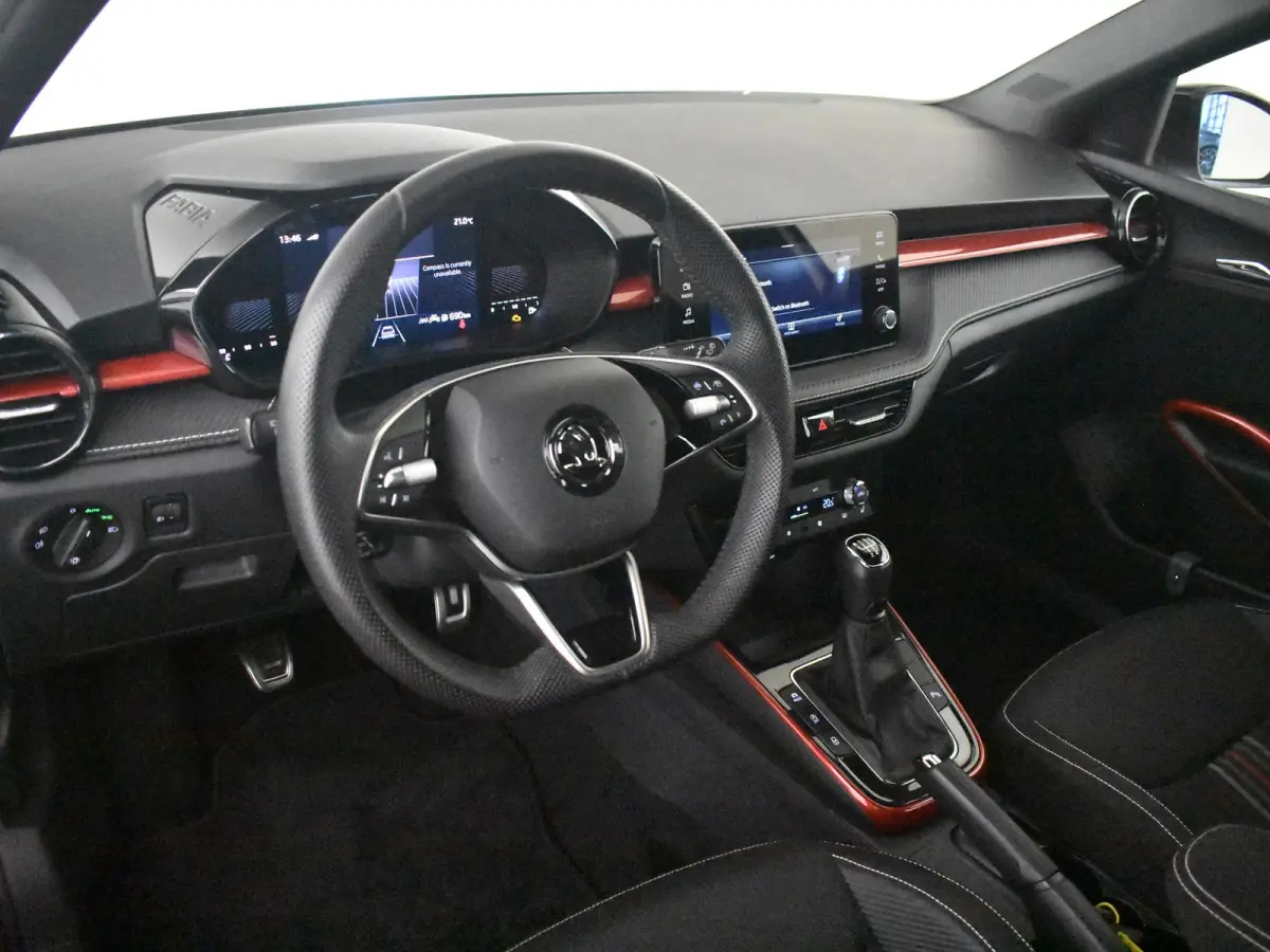 Monte Carlo, (2024) l Camera l Apple Car Play / Android l LED l 17" Lm-velgen l Sportstoelen l Multifunct. Stuurwiel l