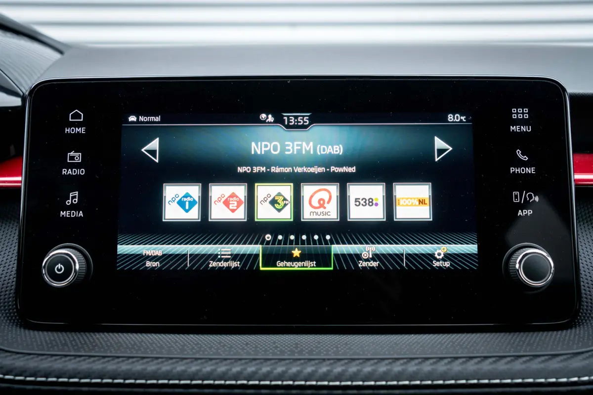 Monte Carlo, (2024) l Camera l Apple Car Play / Android l LED l 17" Lm-velgen l Sportstoelen l Multifunct. Stuurwiel l