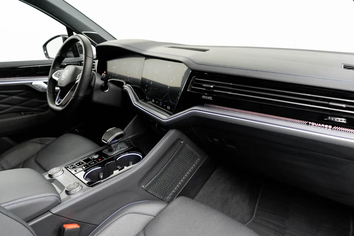 3.0 TSI eHybrid 462PK 4Motion R | TREKHAAK | LUCHTVERING | 360 CAMERA | ELEKTR. A. KLEP | VERLENGDE GARANTIE T/M 14-1-2031
