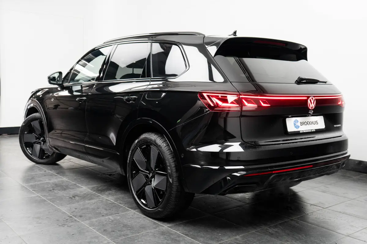 3.0 TSI eHybrid 462PK 4Motion R | TREKHAAK | LUCHTVERING | 360 CAMERA | ELEKTR. A. KLEP | VERLENGDE GARANTIE T/M 14-1-2031
