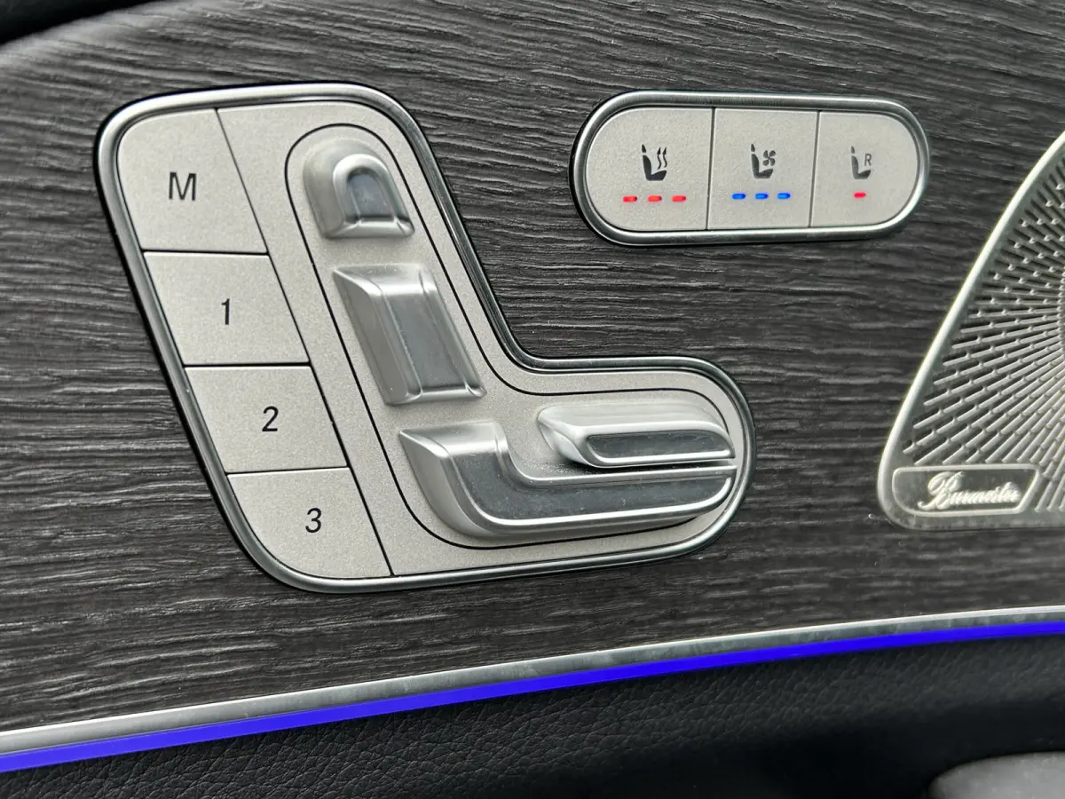 350e 4Matic AMG // Trekhaak // Burmester // Luchtvering // Panoramadak // Headup // 22" // Memory // Nappa Leer // Distronic