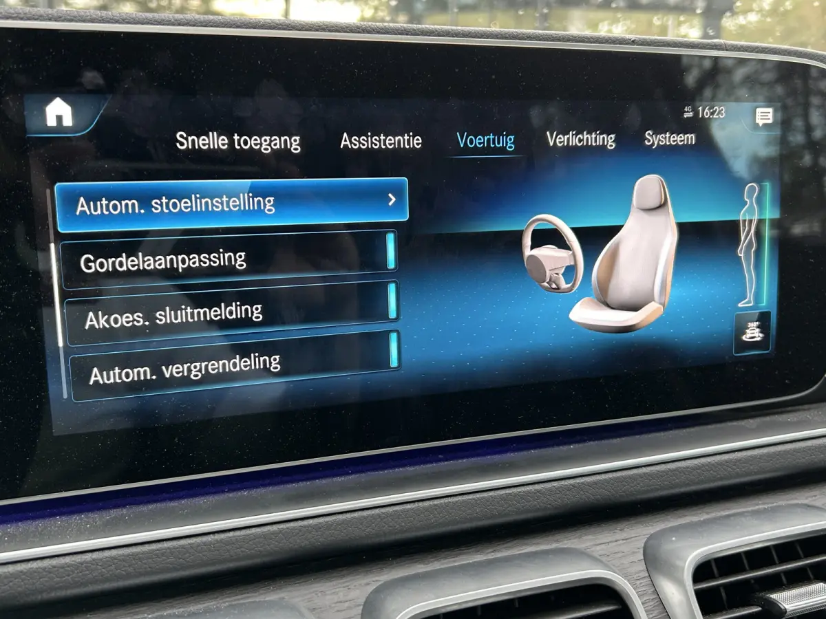 350e 4Matic AMG // Trekhaak // Burmester // Luchtvering // Panoramadak // Headup // 22" // Memory // Nappa Leer // Distronic