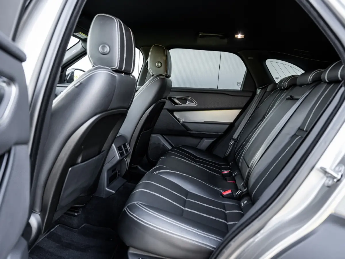 P250 AWD S R-Dynamic Trekhaak Premium Audio