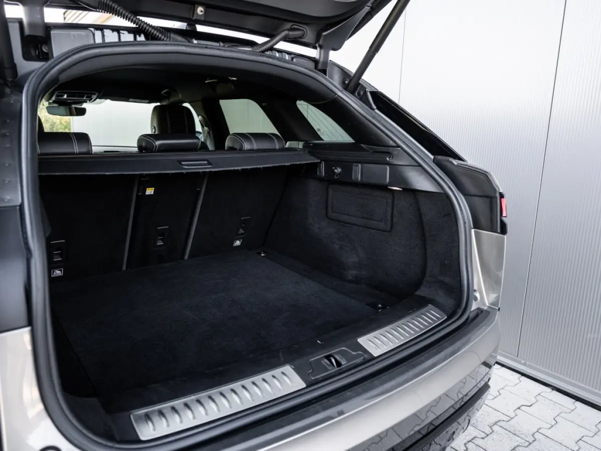 P250 AWD S R-Dynamic Trekhaak Premium Audio