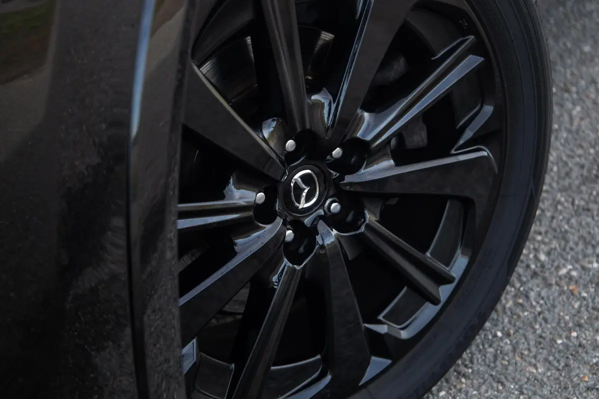 2.5 e-SkyActiv PHEV CAMERA / STOELVERWARMING + KOELING / CARPLAY / ADAPTIVE CRUISE