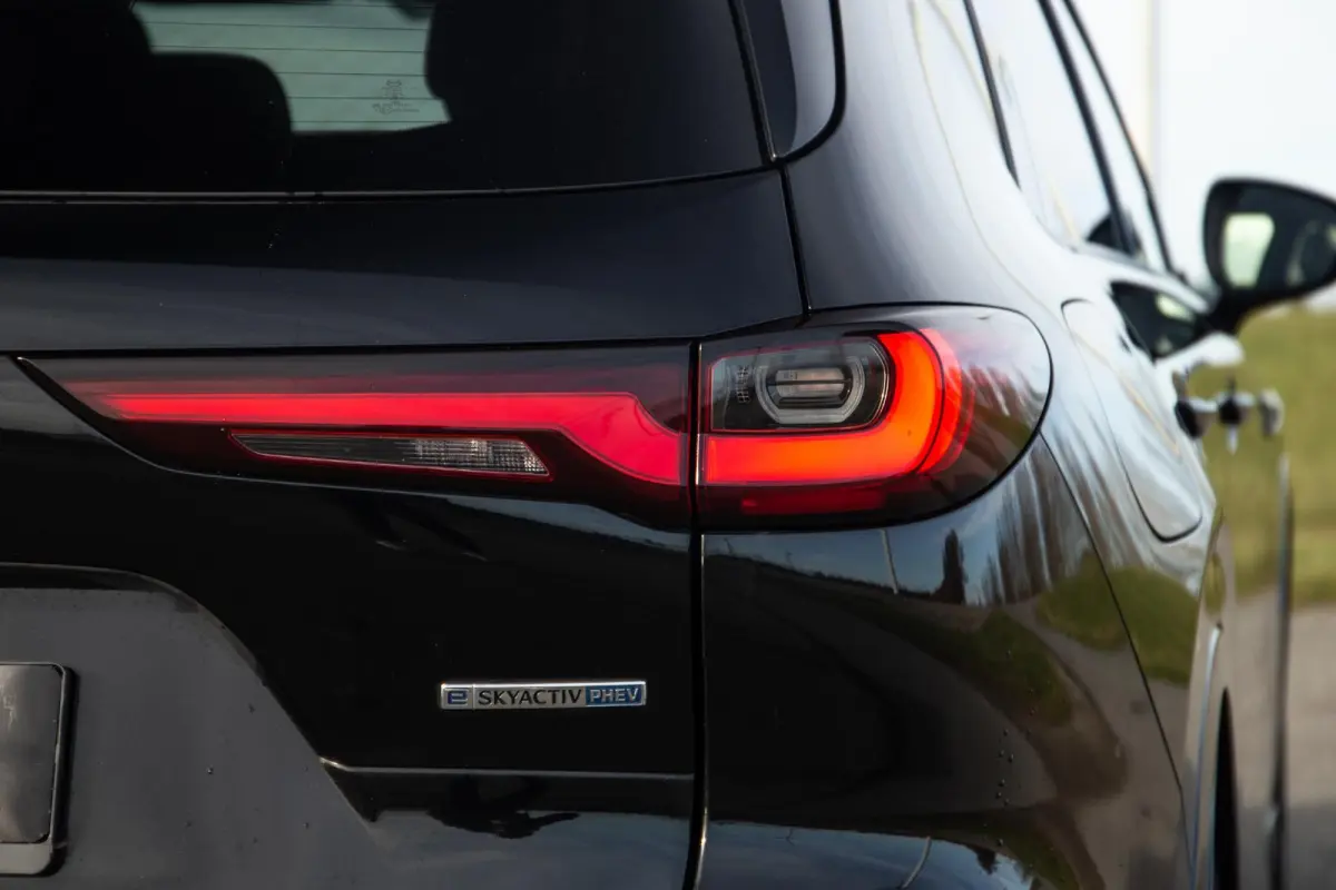2.5 e-SkyActiv PHEV CAMERA / STOELVERWARMING + KOELING / CARPLAY / ADAPTIVE CRUISE
