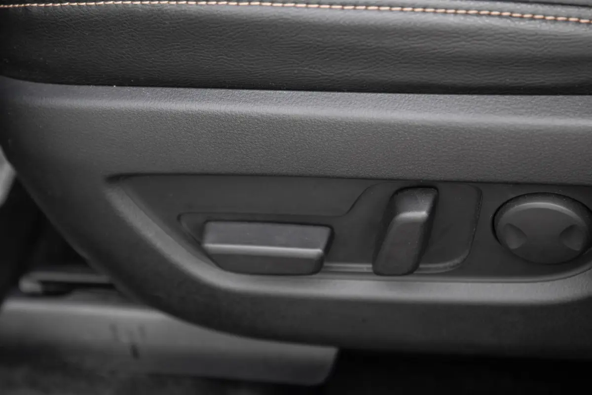 2.5 e-SkyActiv PHEV CAMERA / STOELVERWARMING + KOELING / CARPLAY / ADAPTIVE CRUISE