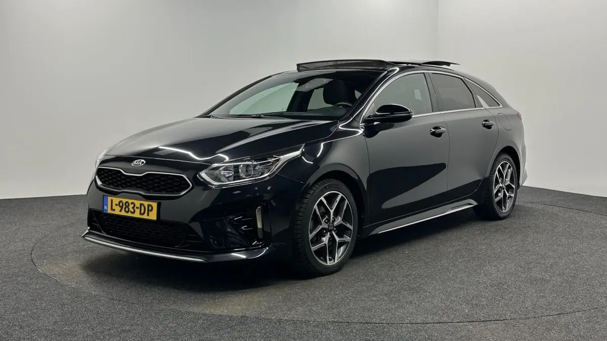 1.5 T-GDI GT-Line PANO CAMERA CRUISE CARPLAY NAVI ECC.