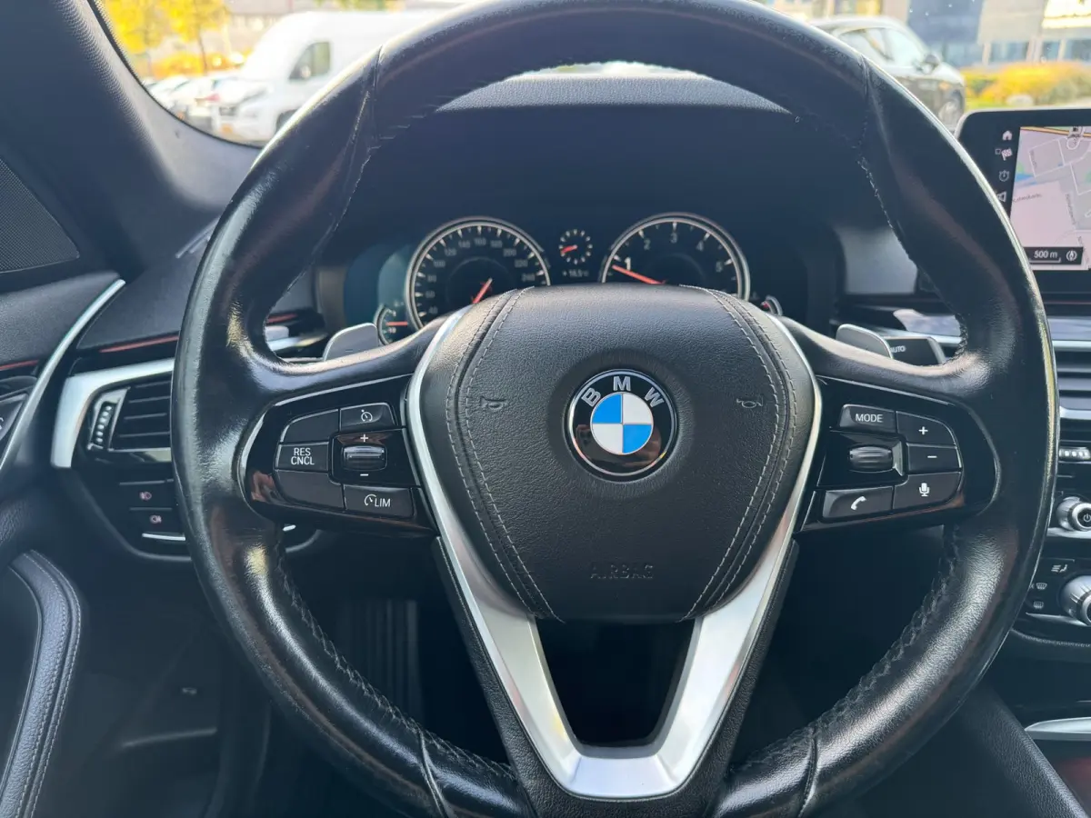 520i Executive AUTOMAAT!!