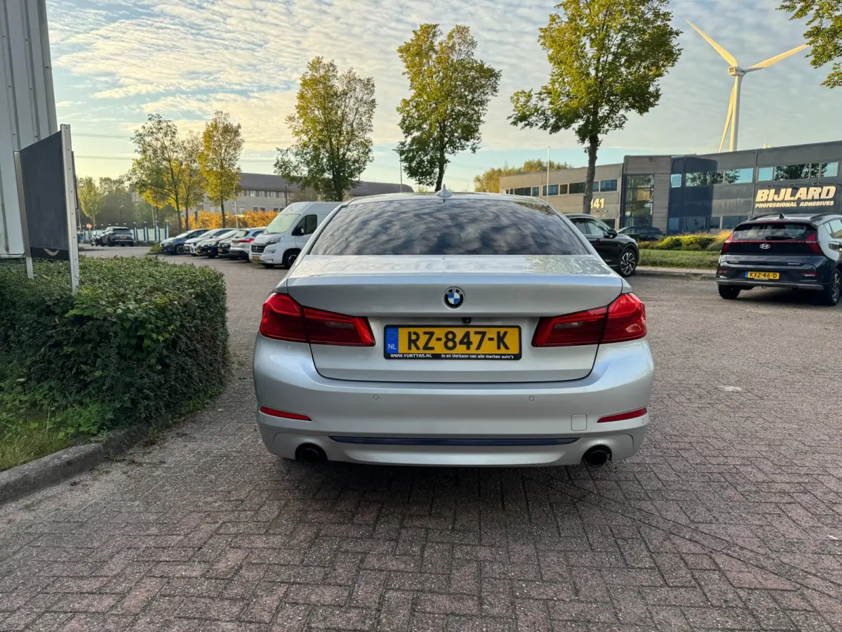 520i Executive AUTOMAAT!!
