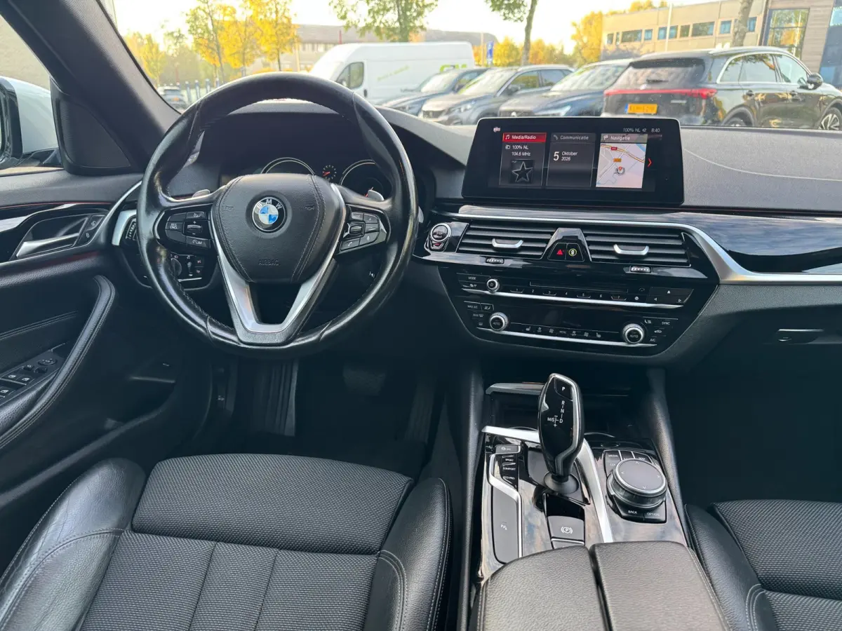 520i Executive AUTOMAAT!!