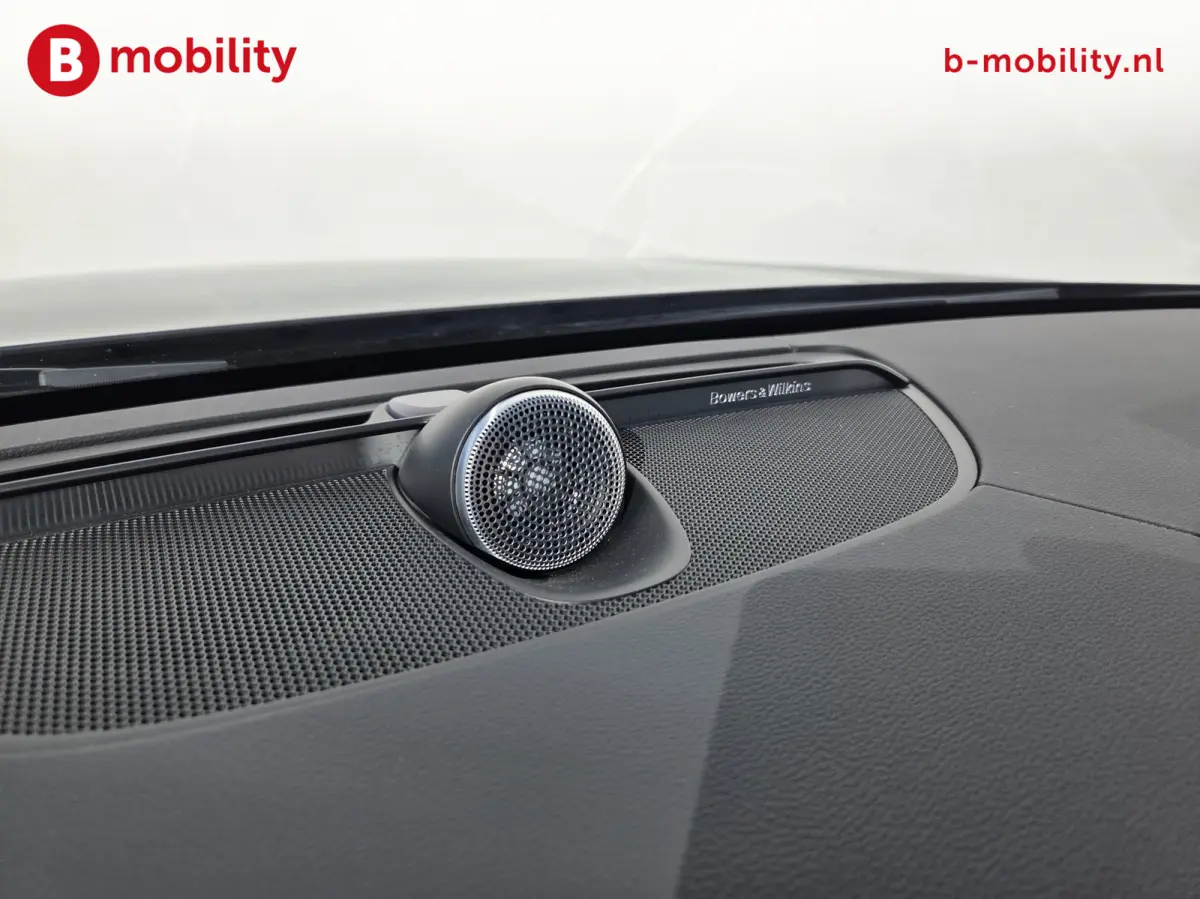 2.0 T8 Plug-in hybrid AWD Ultra Dark Trekhaak 2100kg Panoramadak NL Auto! | Head-Up | ACC | Bowers&Wilkins | 360 camera | Leer