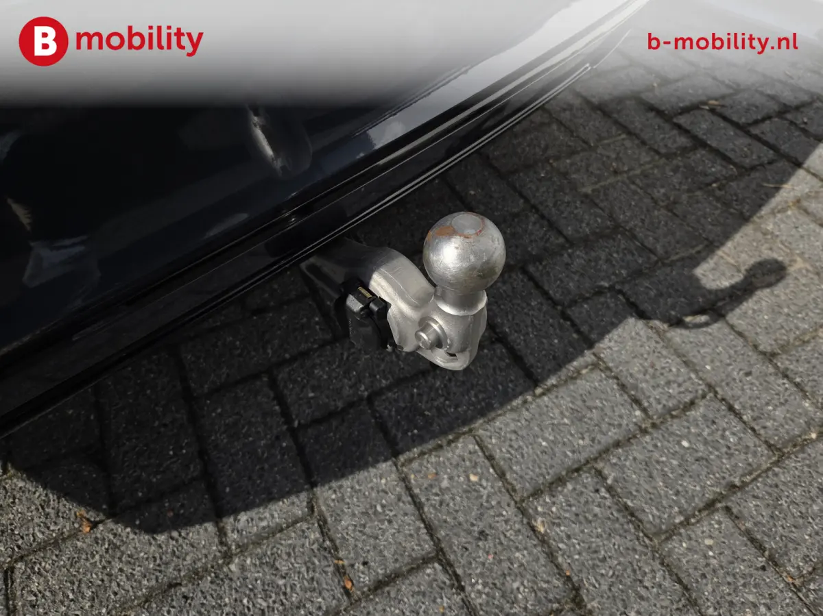 2.0 T8 Plug-in hybrid AWD Ultra Dark Trekhaak 2100kg Panoramadak NL Auto! | Head-Up | ACC | Bowers&Wilkins | 360 camera | Leer