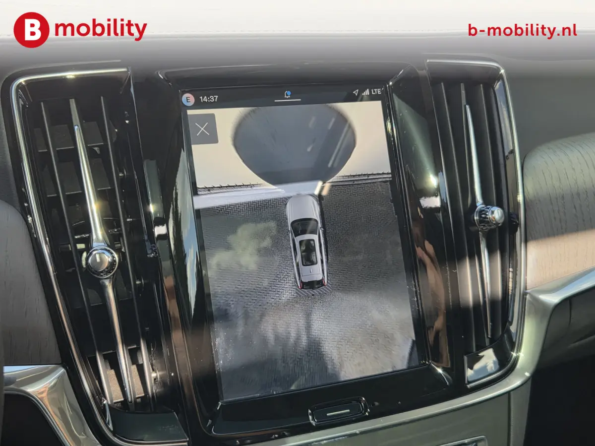 2.0 T8 Plug-in hybrid AWD Ultra Dark Trekhaak 2100kg Panoramadak NL Auto! | Head-Up | ACC | Bowers&Wilkins | 360 camera | Leer