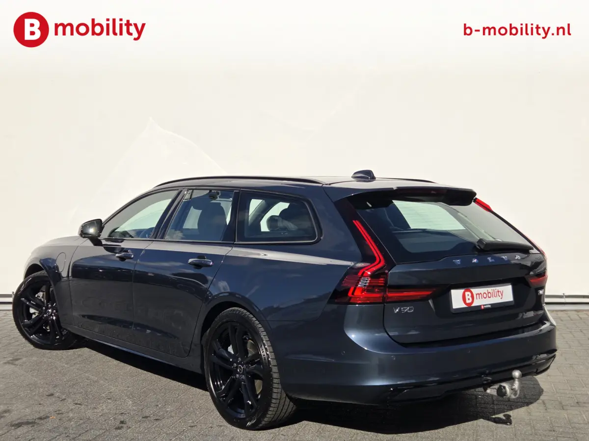 2.0 T8 Plug-in hybrid AWD Ultra Dark Trekhaak 2100kg Panoramadak NL Auto! | Head-Up | ACC | Bowers&Wilkins | 360 camera | Leer