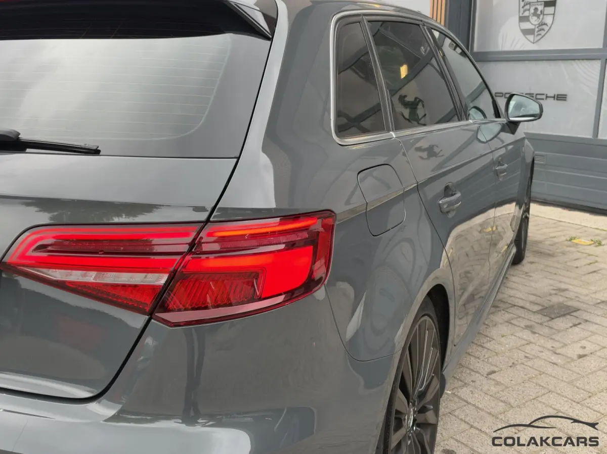 1.4 e-tron Lease Edition