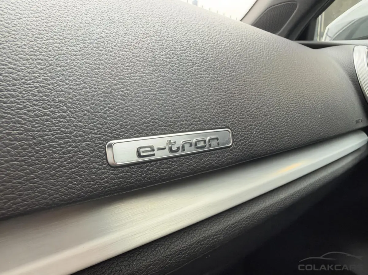 1.4 e-tron Lease Edition