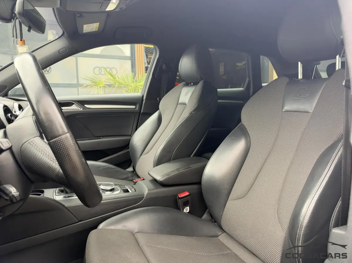 1.4 e-tron Lease Edition