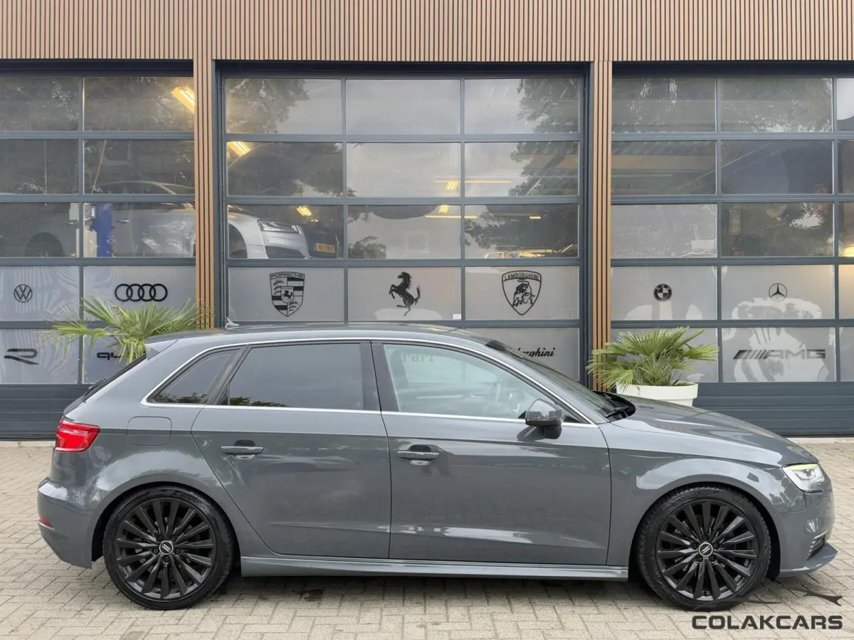 1.4 e-tron Lease Edition