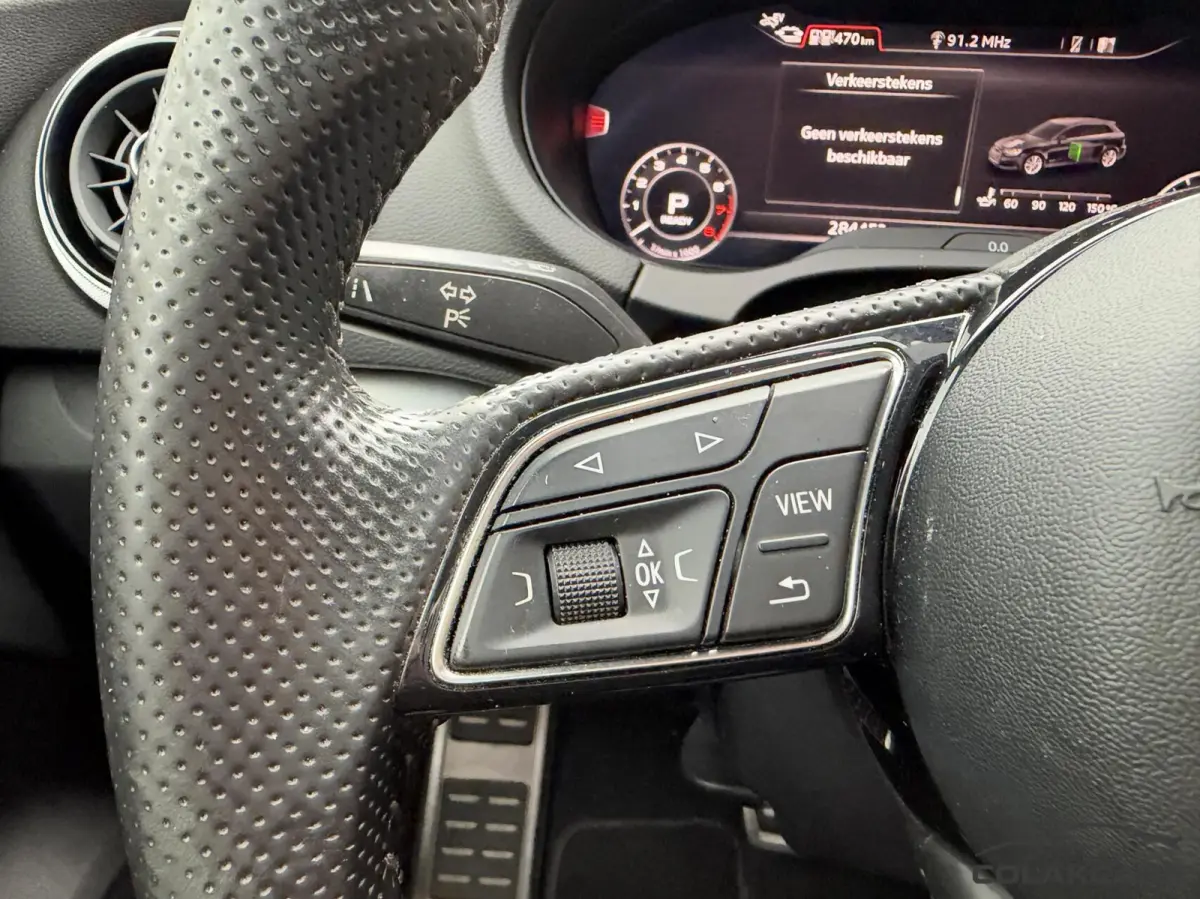 1.4 e-tron Lease Edition