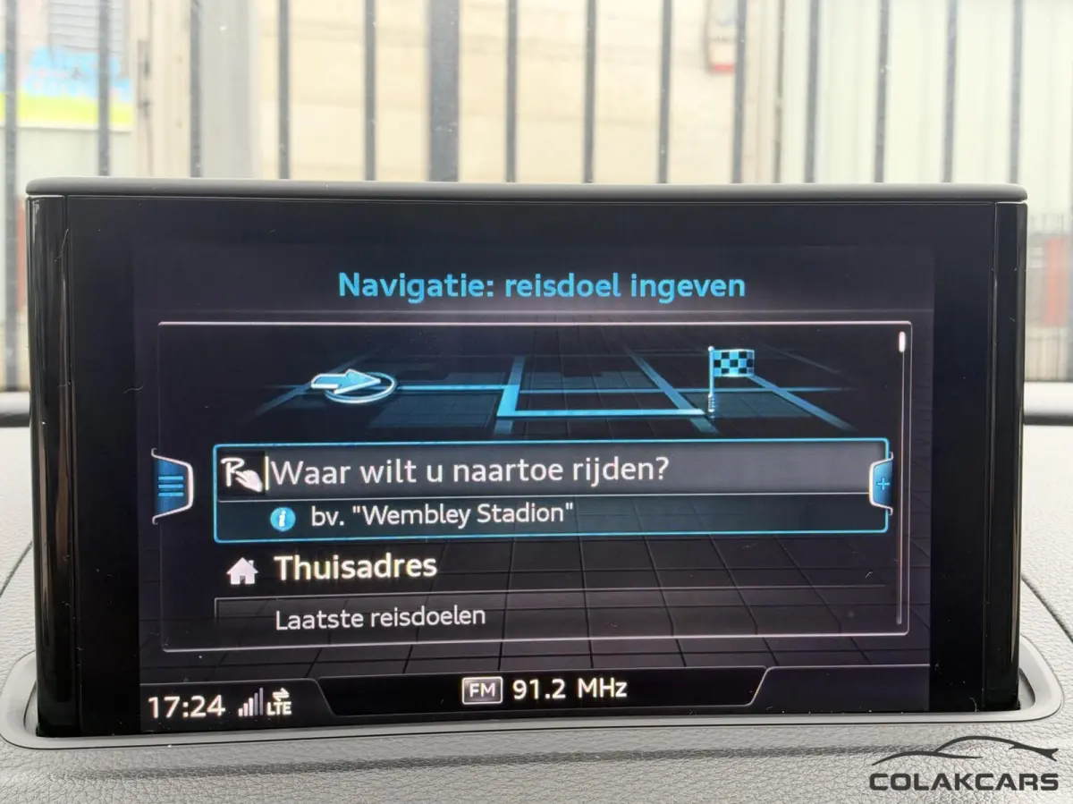 1.4 e-tron Lease Edition