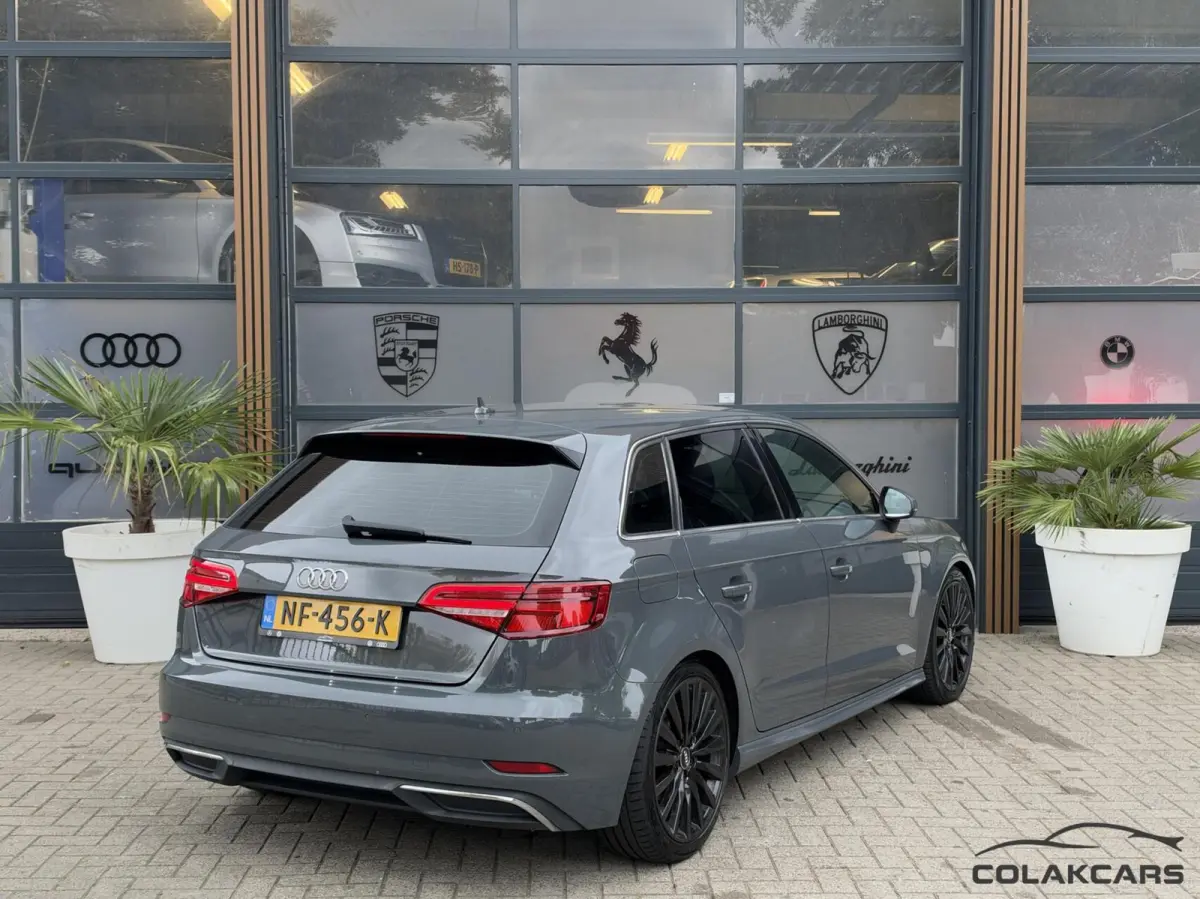 1.4 e-tron Lease Edition