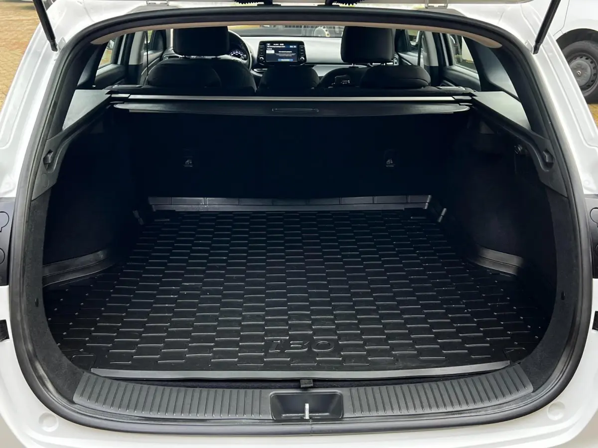 1.0 T-GDi MHEV Comfort Clima_PDC_Trekh