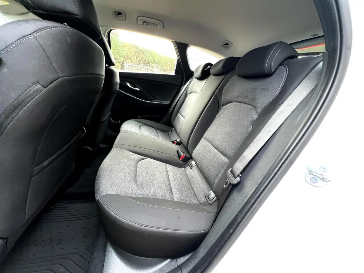 1.0 T-GDi MHEV Comfort Clima_PDC_Trekh