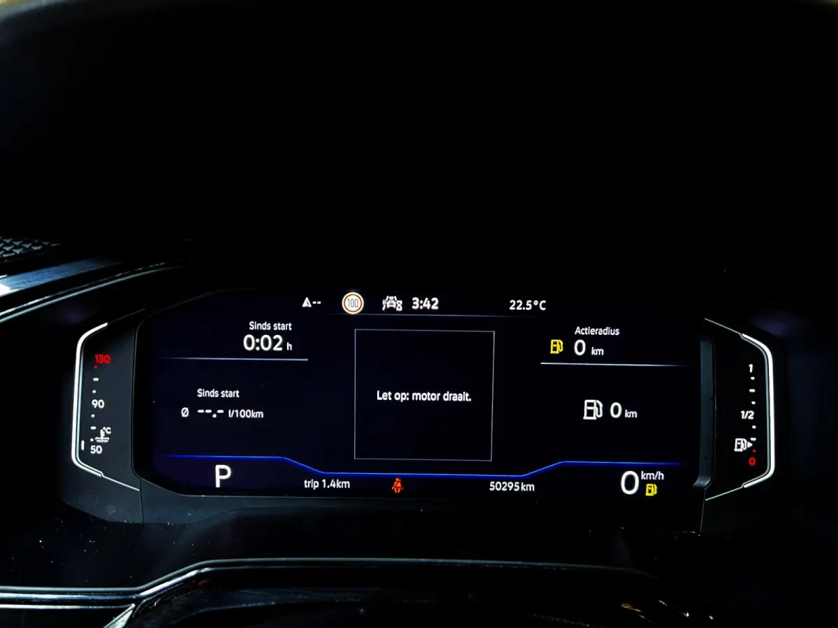 1.0 TSI R-Line look_Navi_Carplay_Led_Virtual cocpit