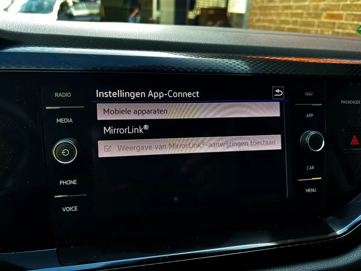 1.0 TSI R-Line Business_Navi_Carplay_Led_Virtual cocpit_keyless