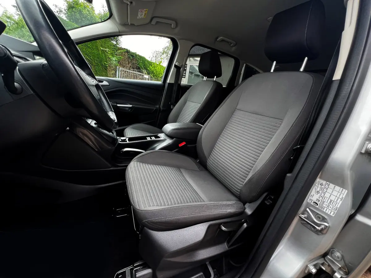 1.5 Titanium carplay_PDC_Cruise_Automaat_Trekhaak
