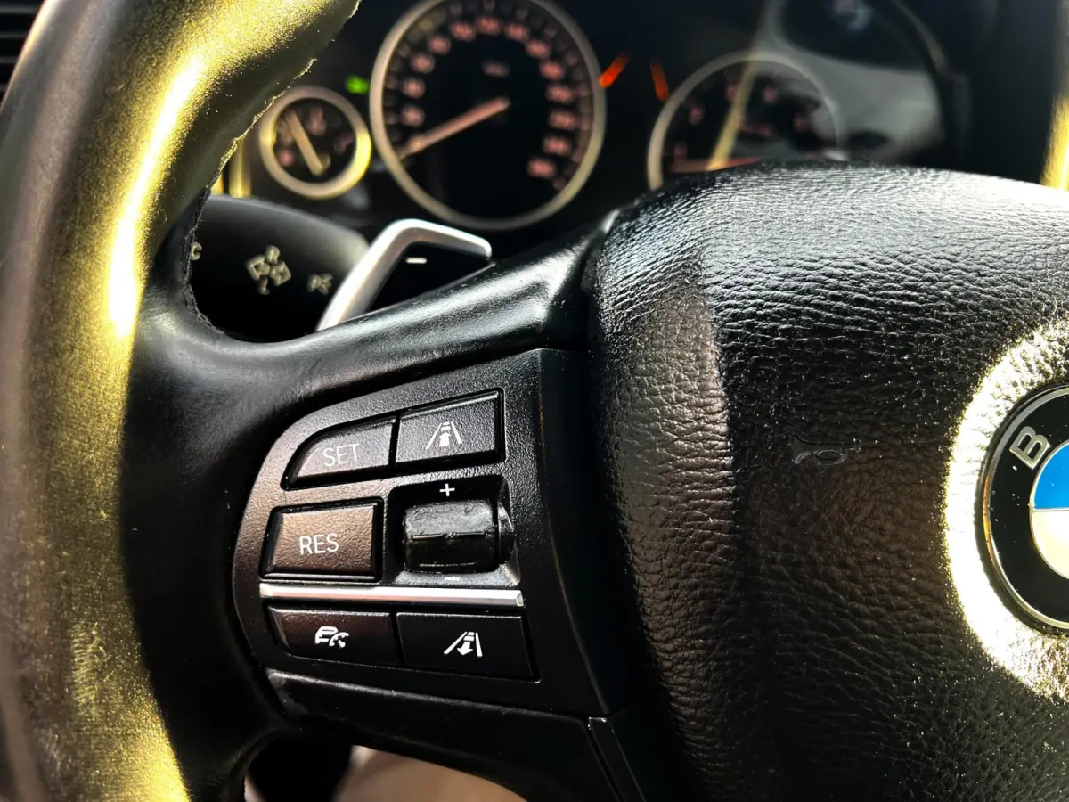 XDrive28i High Executive M-Pakket_Cam_Navi_Leder