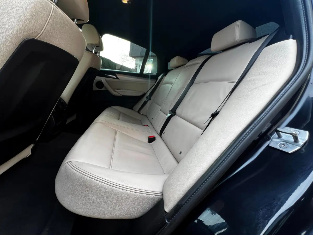 XDrive28i High Executive M-Pakket_Cam_Navi_Leder
