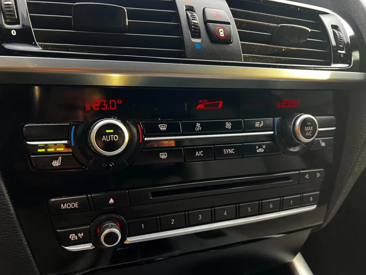 XDrive28i High Executive M-Pakket_Cam_Navi_Leder